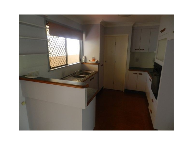 15 Allunga Drive, Glen Eden QLD 4680