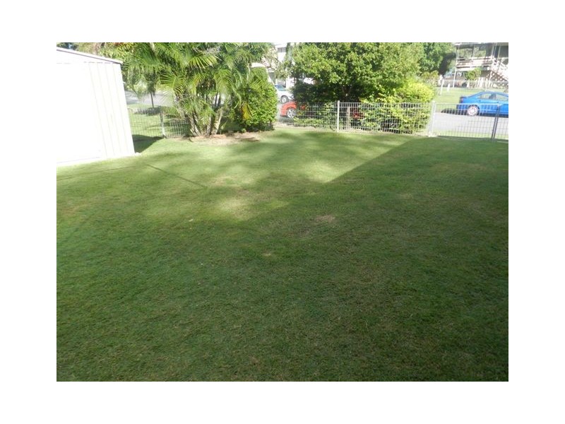 15 Allunga Drive, Glen Eden QLD 4680