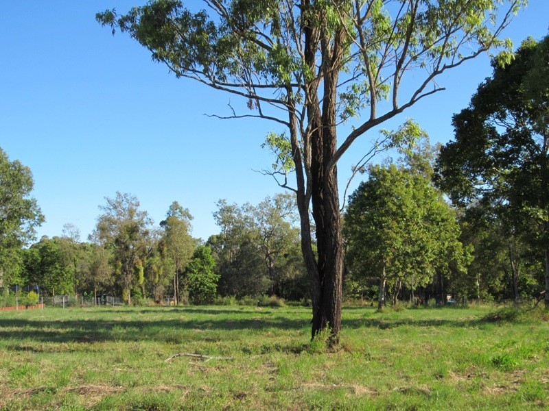 8 Ronpen Close, Tannum Sands QLD 4680