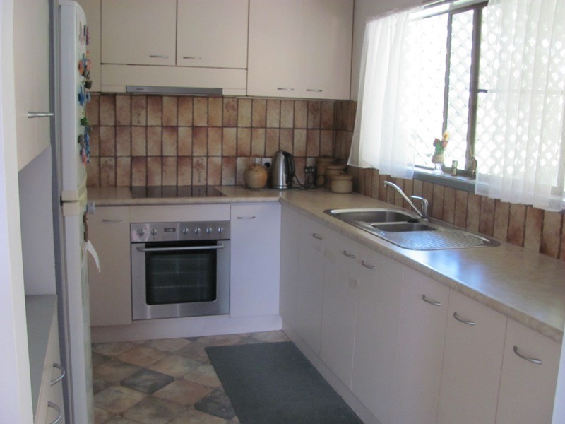 6 Jordana Court, Wurdong Heights QLD 4680