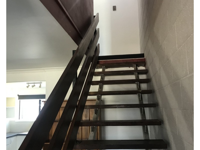 4/143 Toolooa Street, Gladstone QLD 4680