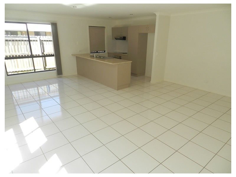 23 Stoneybrook Drive, Glen Eden QLD 4680