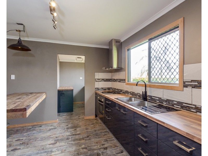 21 Barramundi Street, Toolooa QLD 4680