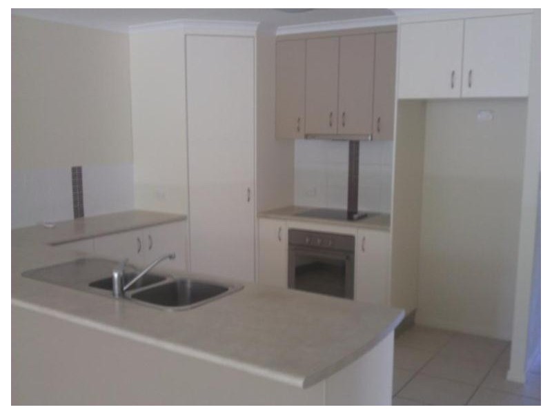 1/17 Wickes Street, New Auckland QLD 4680