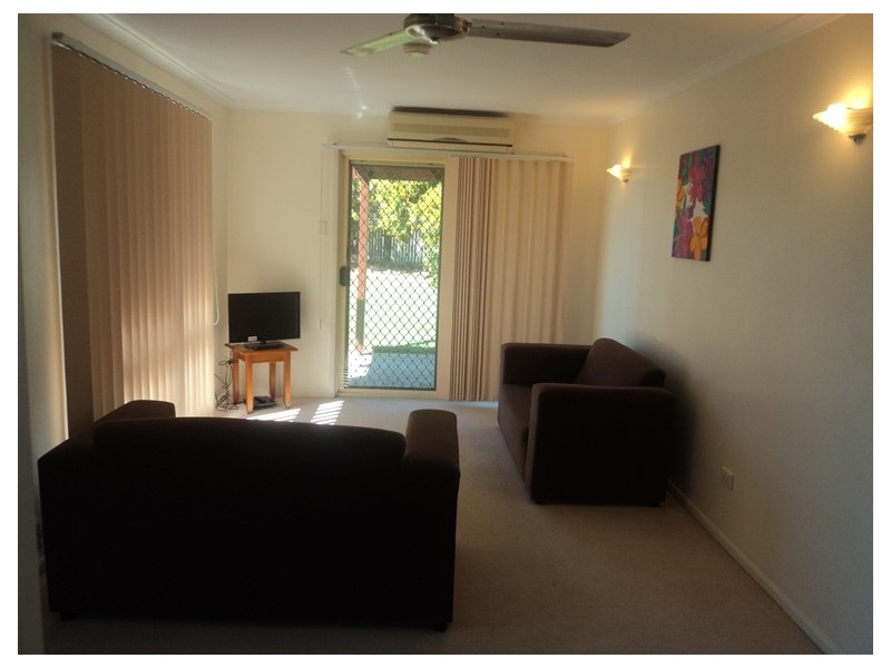 2a Yaldara Court, New Auckland QLD 4680