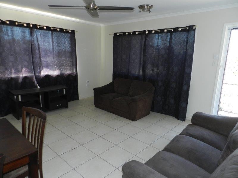 1/177 Oaka Street, Gladstone QLD 4680