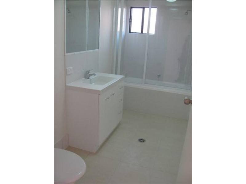 5 Melaluca Place, Glen Eden QLD 4680