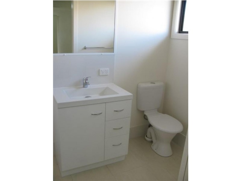 5 Melaluca Place, Glen Eden QLD 4680