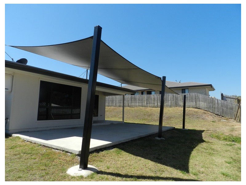 4 Stoneybrook Drive, Glen Eden QLD 4680