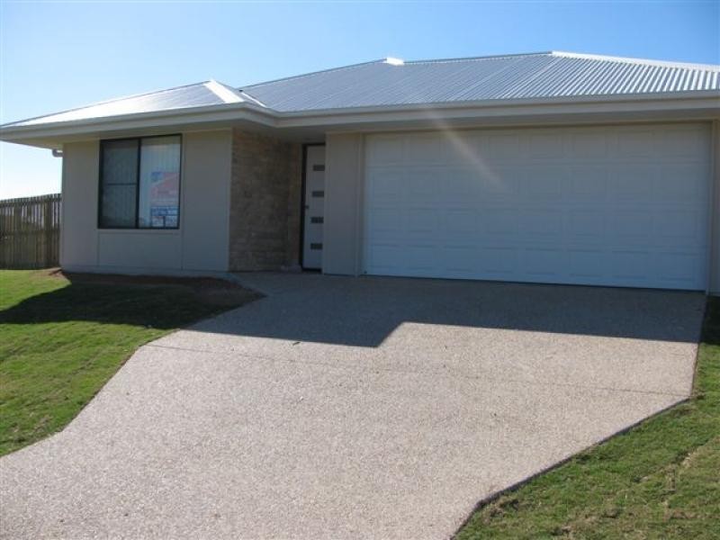 5 Stoneybrook Drive, Glen Eden QLD 4680