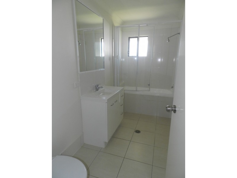 5 Stoneybrook Drive, Glen Eden QLD 4680