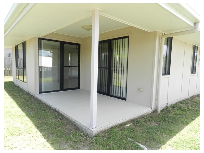 5 Stoneybrook Drive, Glen Eden QLD 4680