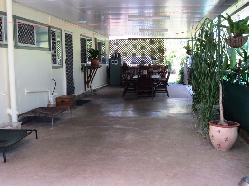 20 Illoura Road, Wurdong Heights QLD 4680