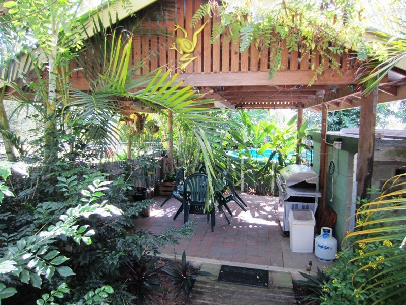 20 Illoura Road, Wurdong Heights QLD 4680