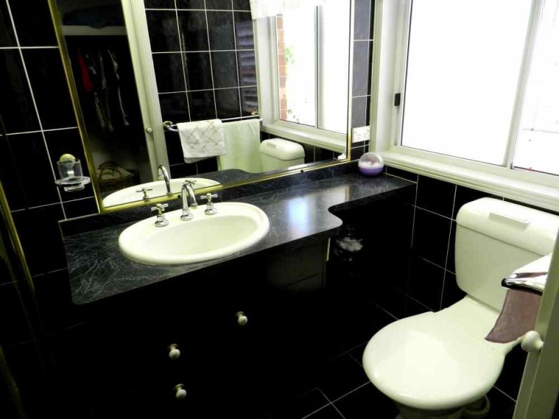 80 Dixon Drive, Telina QLD 4680