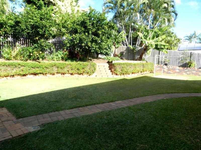 80 Dixon Drive, Telina QLD 4680