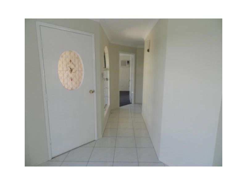 14 Craigmoor Court, New Auckland QLD 4680