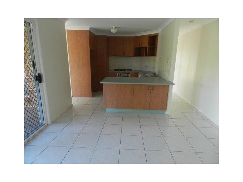 14 Craigmoor Court, New Auckland QLD 4680