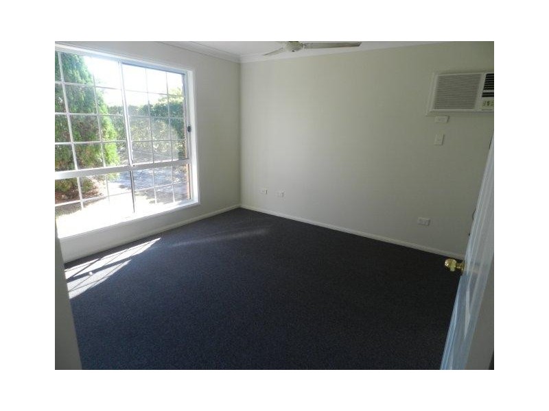 14 Craigmoor Court, New Auckland QLD 4680