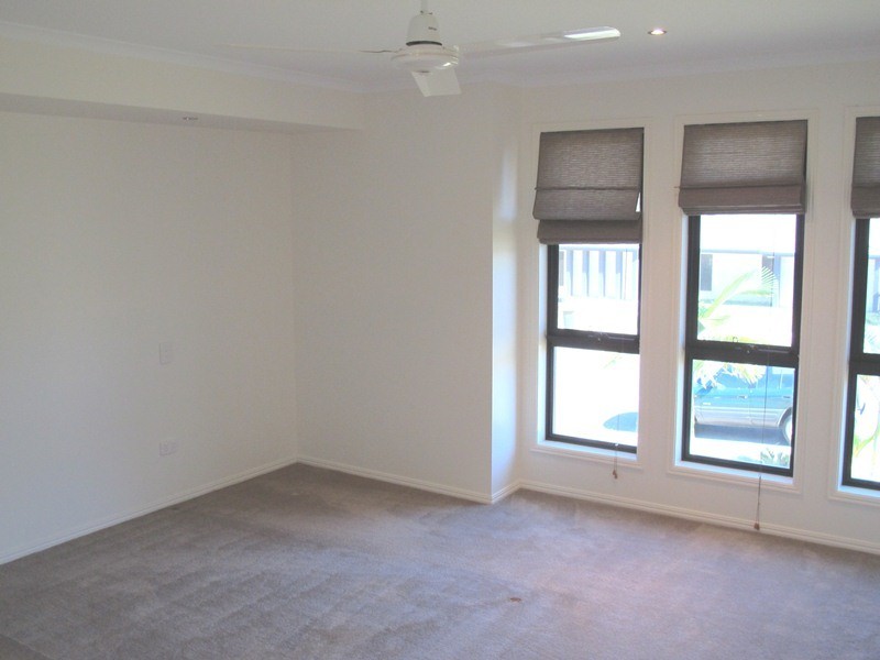 124 Dixon Drive, Telina QLD 4680