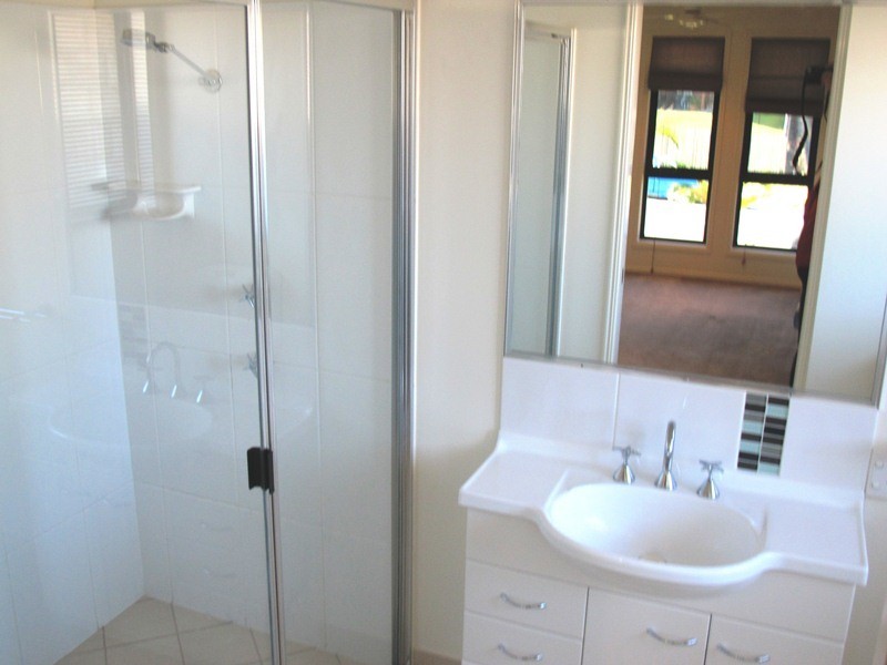 124 Dixon Drive, Telina QLD 4680