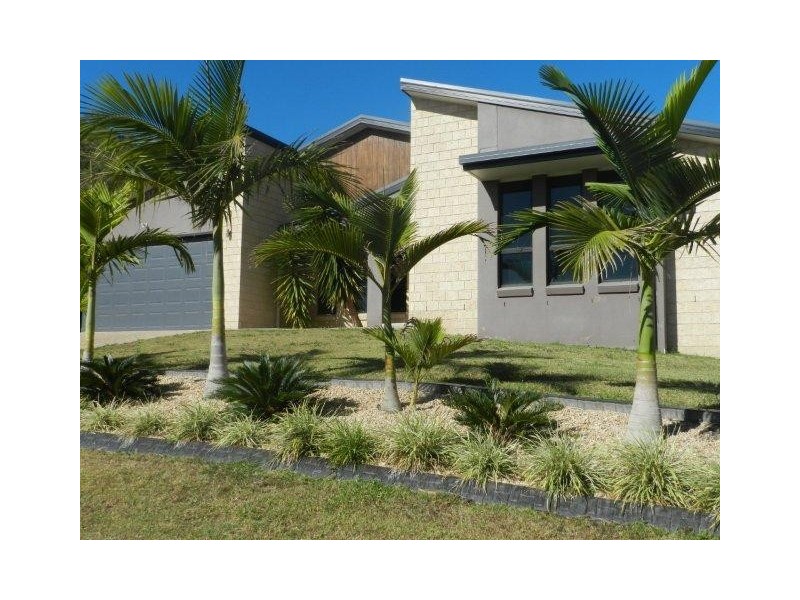 124 Dixon Drive, Telina QLD 4680