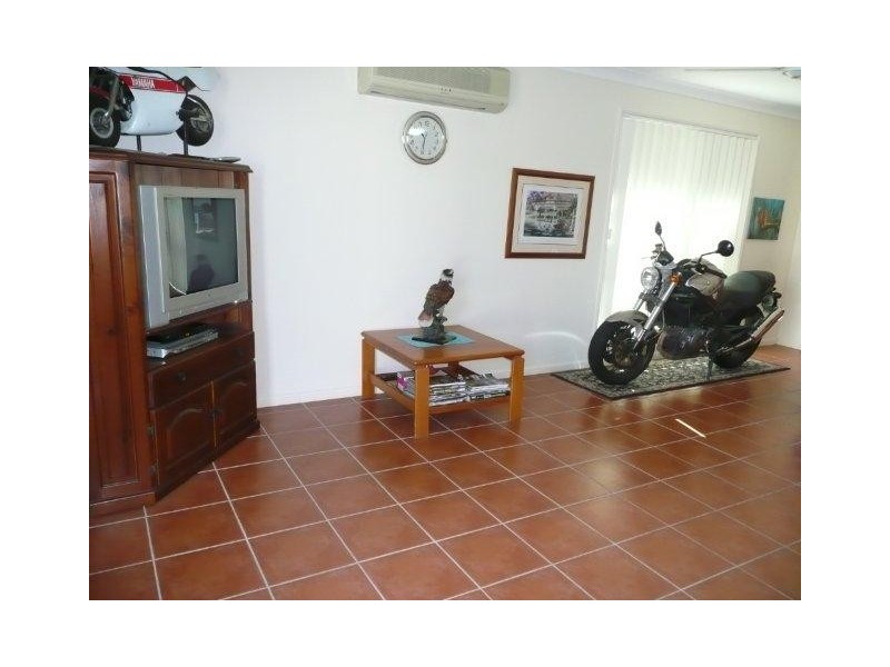 81 Penda Avenue, New Auckland QLD 4680