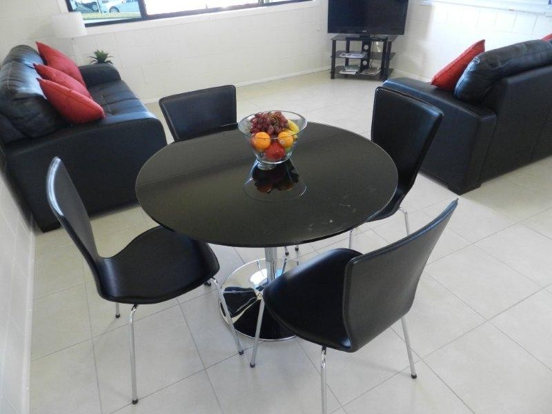 1/10 Aerodrome Road, Clinton QLD 4680