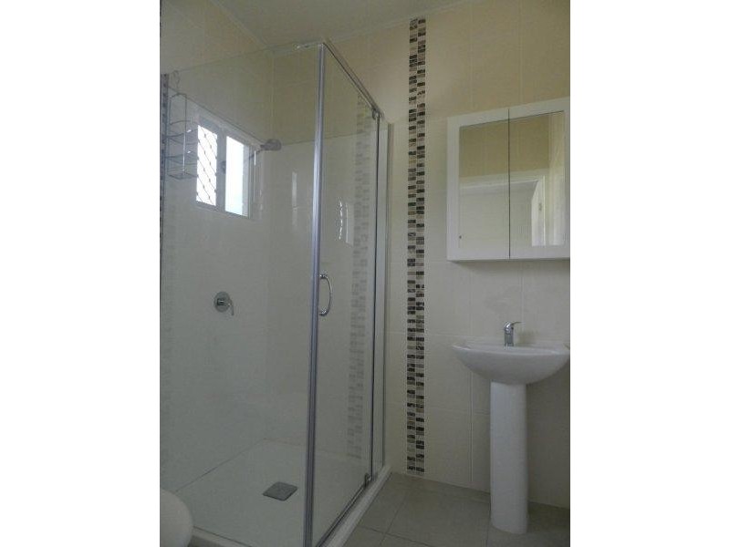 1/10 Aerodrome Road, Clinton QLD 4680