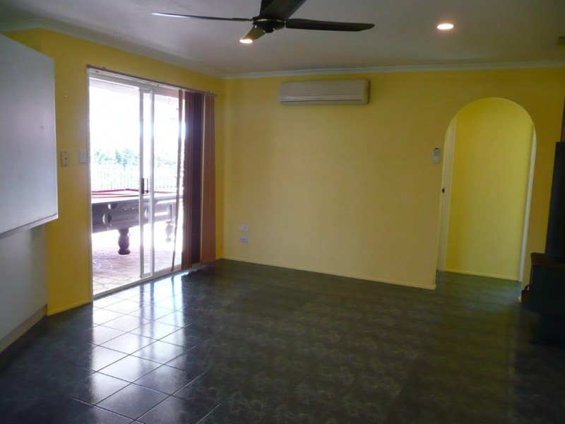 107 J Hickey Avenue, Clinton QLD 4680