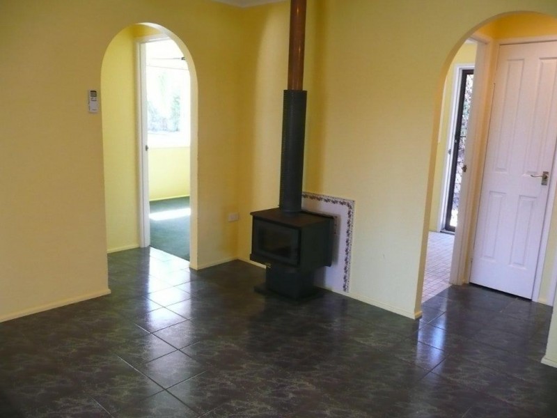 107 J Hickey Avenue, Clinton QLD 4680