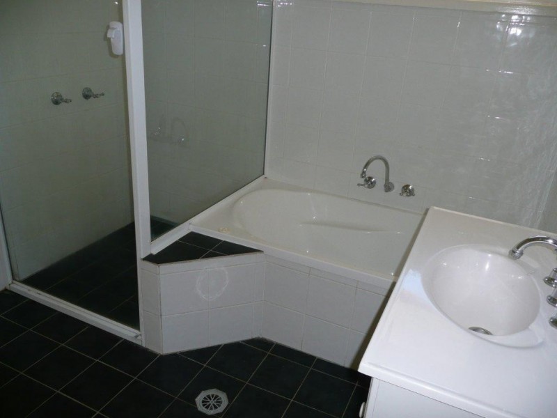 107 J Hickey Avenue, Clinton QLD 4680