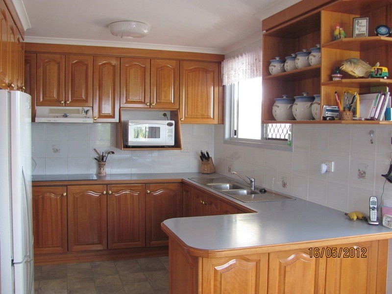 6 Currawong Court, Boyne Island QLD 4680