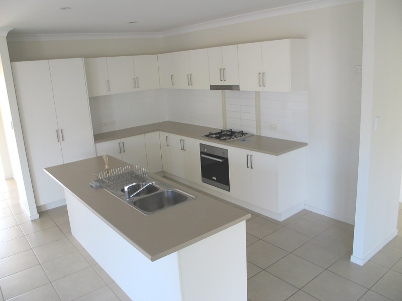 1 Redgum Drive, Kirkwood QLD 4680