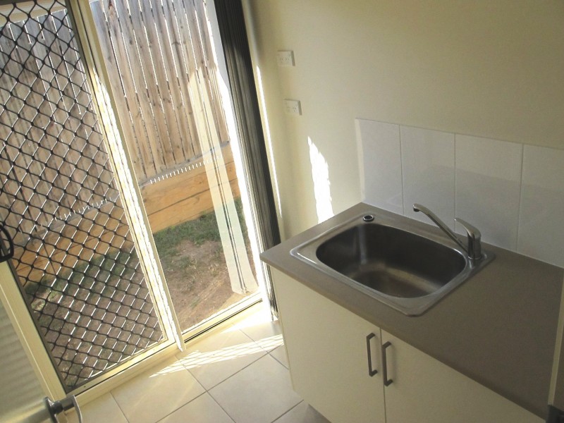 1 Redgum Drive, Kirkwood QLD 4680