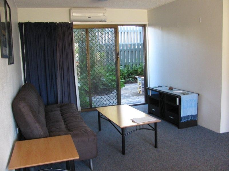 3/7 Kent Street, West Gladstone QLD 4680