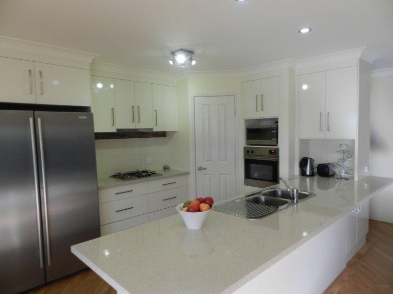 13 Wicks Street, New Auckland QLD 4680