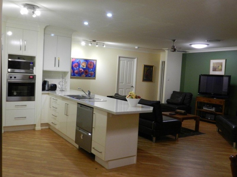 13 Wicks Street, New Auckland QLD 4680