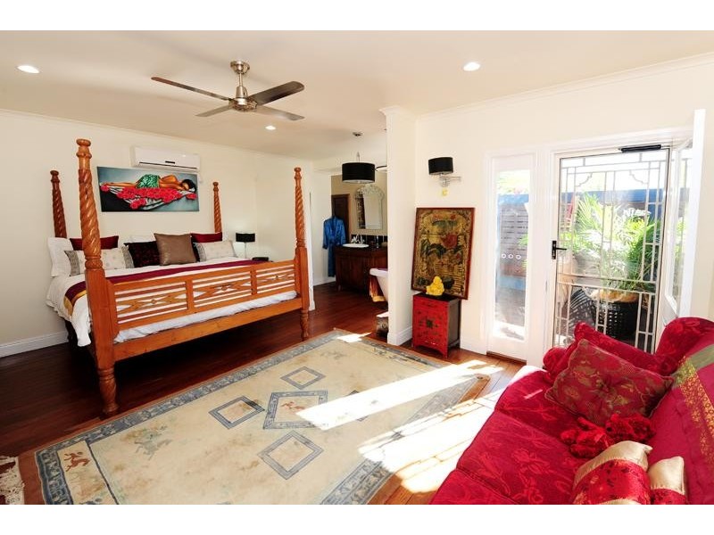 3 Island View Court, Tannum Sands QLD 4680