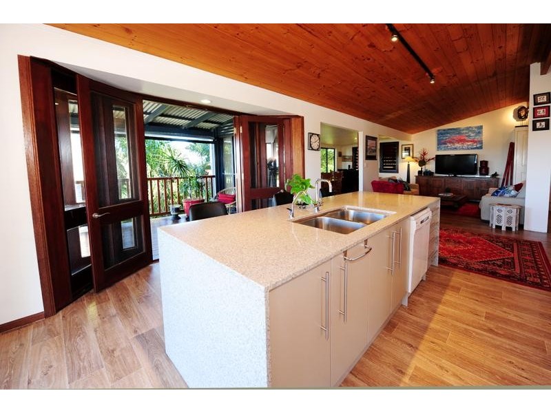3 Island View Court, Tannum Sands QLD 4680