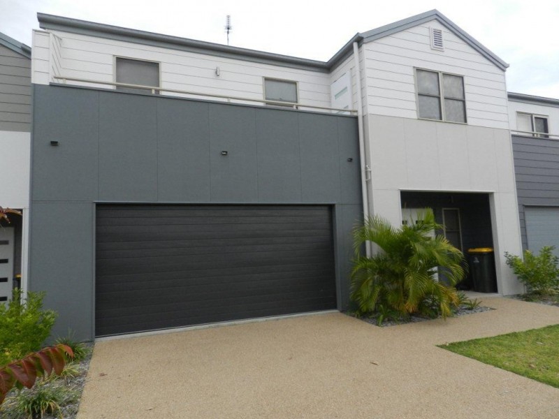 8/1 Michel Place ‘Park Avenue’, Telina QLD 4680