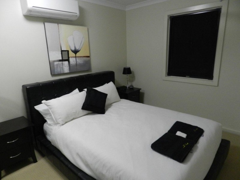 8/1 Michel Place ‘Park Avenue’, Telina QLD 4680