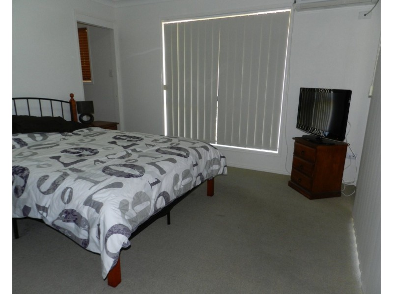 80 Emmadale Drive, New Auckland QLD 4680