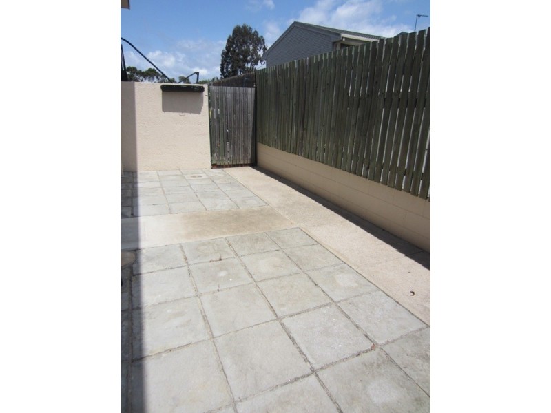 Unit 8/18 Parkside Street, Tannum Sands QLD 4680