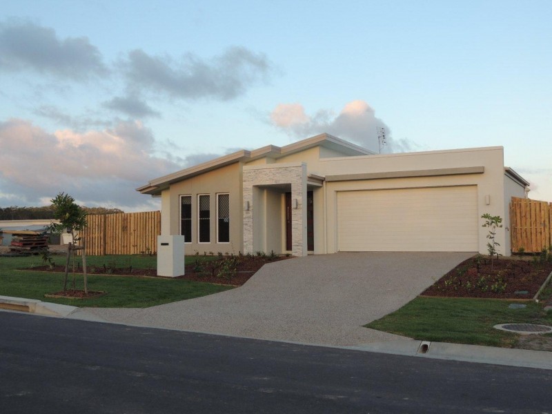 19 Bellbird Circuit, Kirkwood QLD 4680