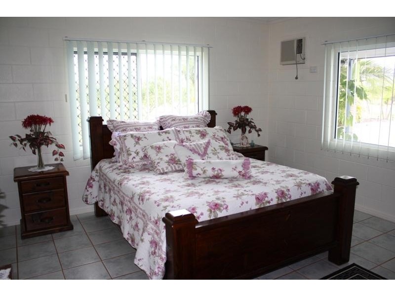 68 Koorawatha Drive, Bororen QLD 4678