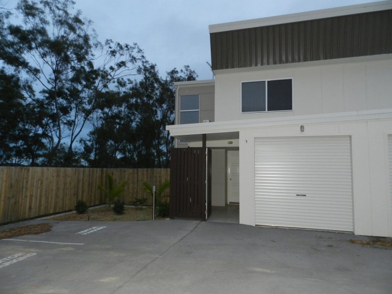 unit 1 / 9 Cockatoo Drive, New Auckland QLD 4680