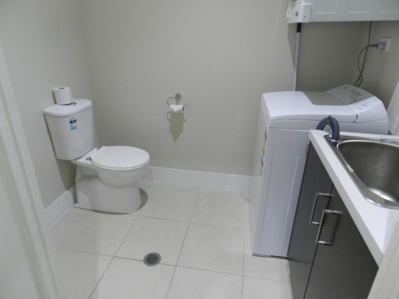 unit 1 / 9 Cockatoo Drive, New Auckland QLD 4680