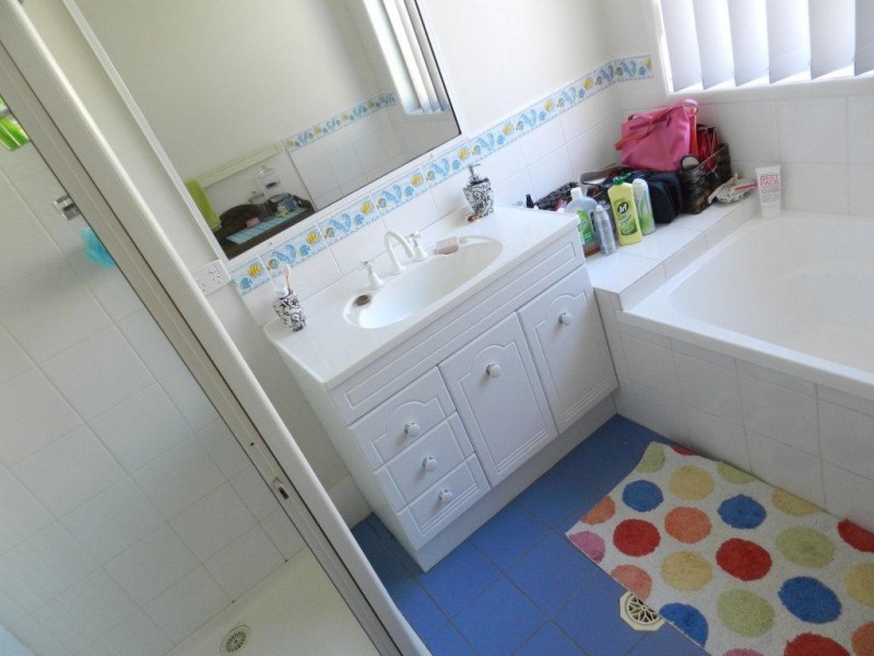 53 Penda Avenue, New Auckland QLD 4680