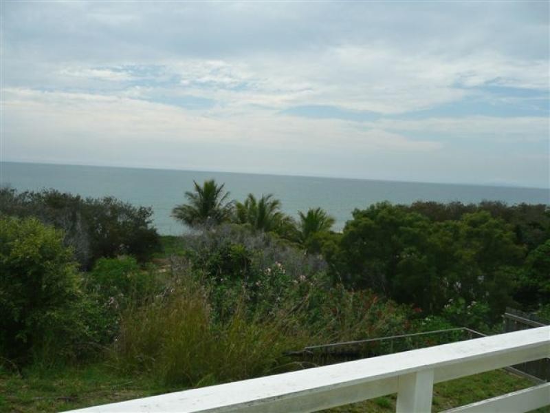 12 Ocean Street, Tannum Sands QLD 4680